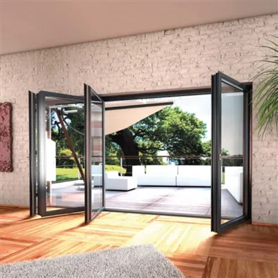 Portes del pati que s'obren cap a dins